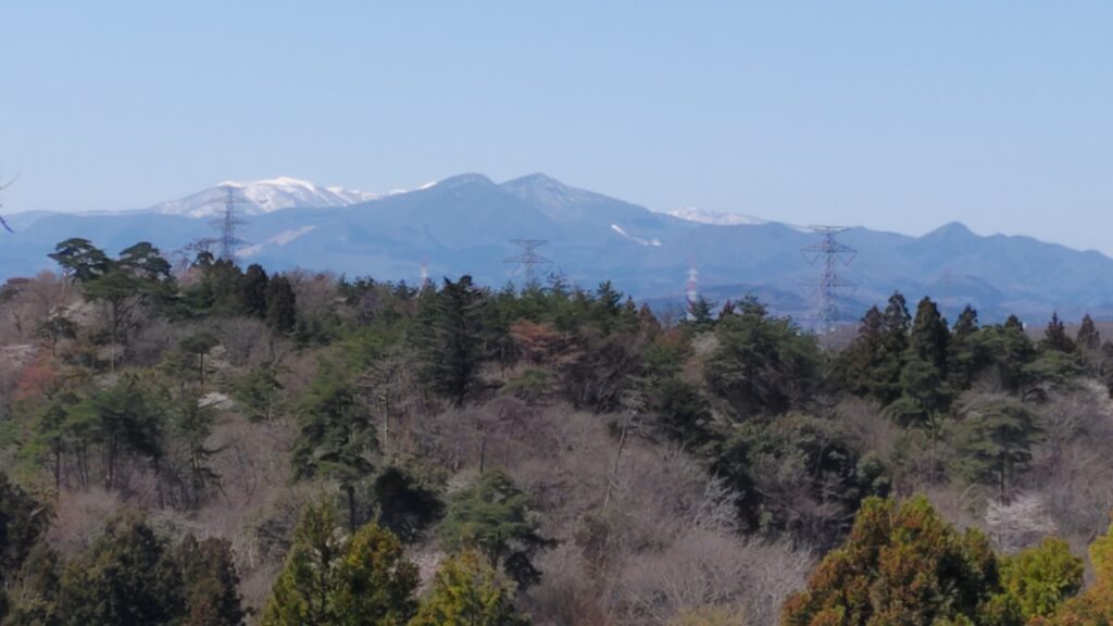 高森山　山頂からの泉ヶ岳