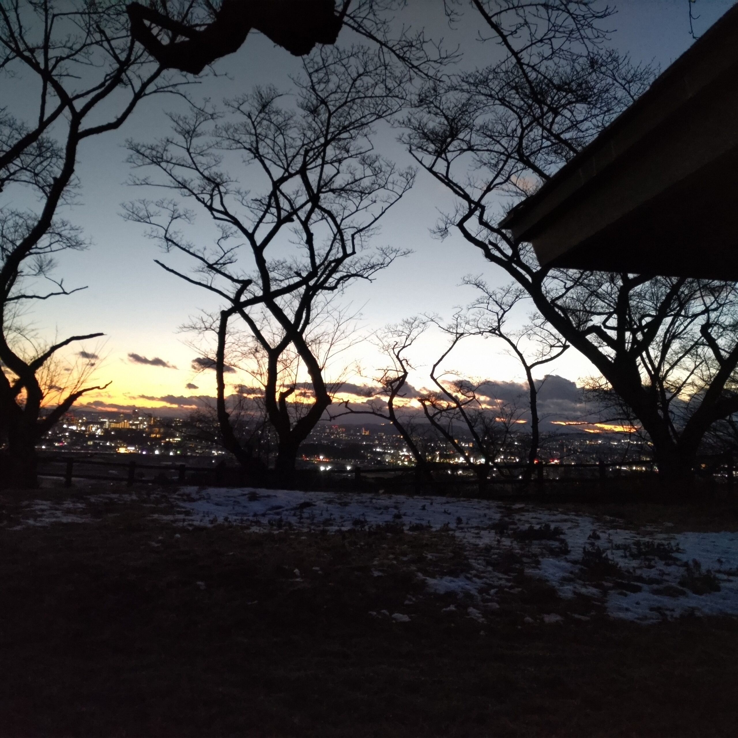 高森山　山頂　夕暮れ　仙台市街